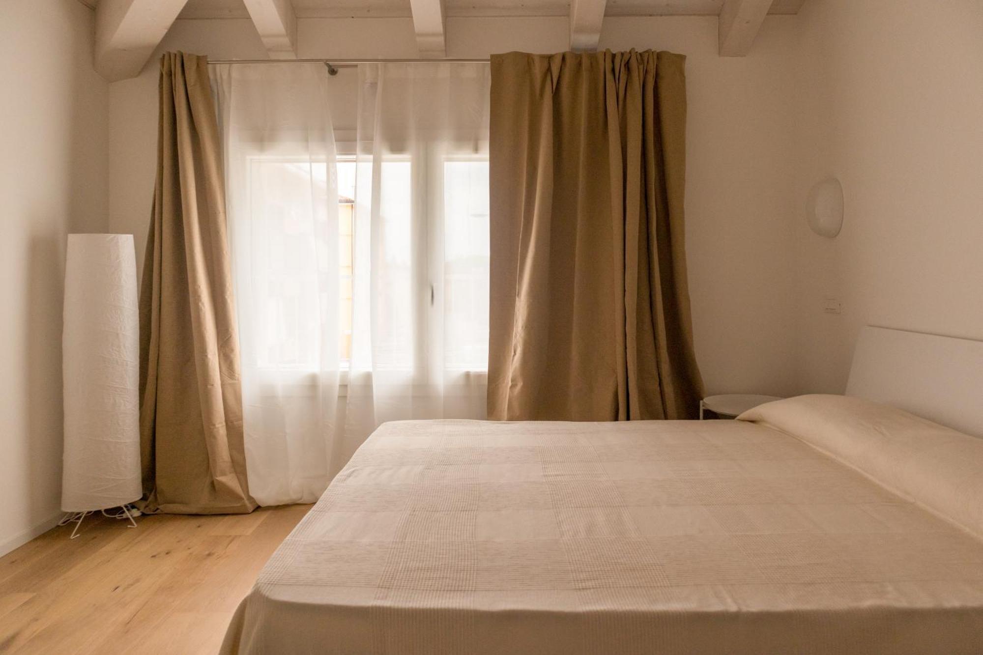 Riviera Venice Apartment Mira