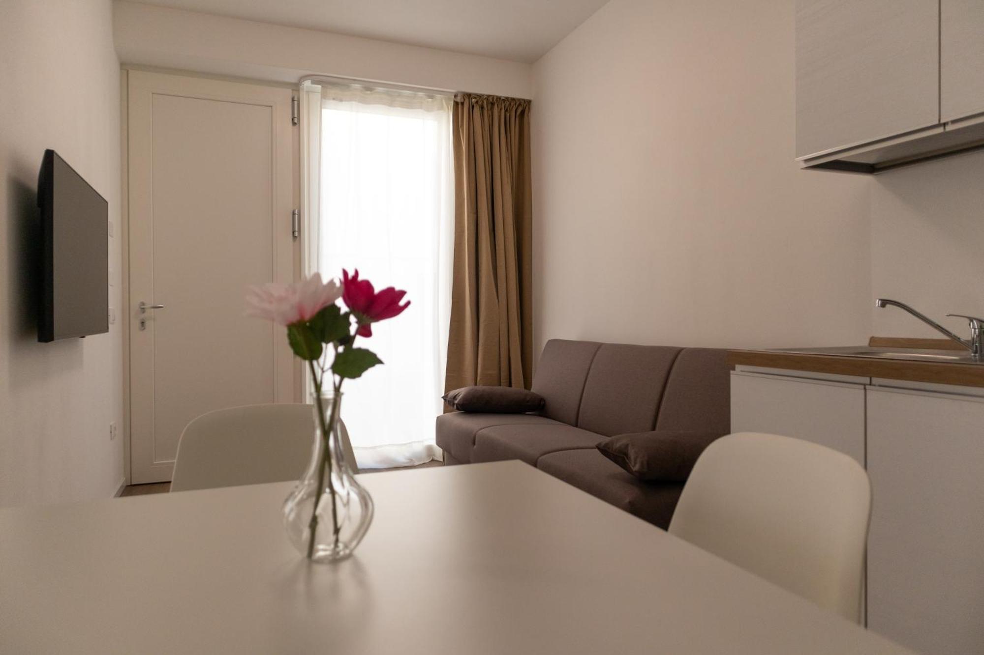Riviera Venice Apartment Mira
